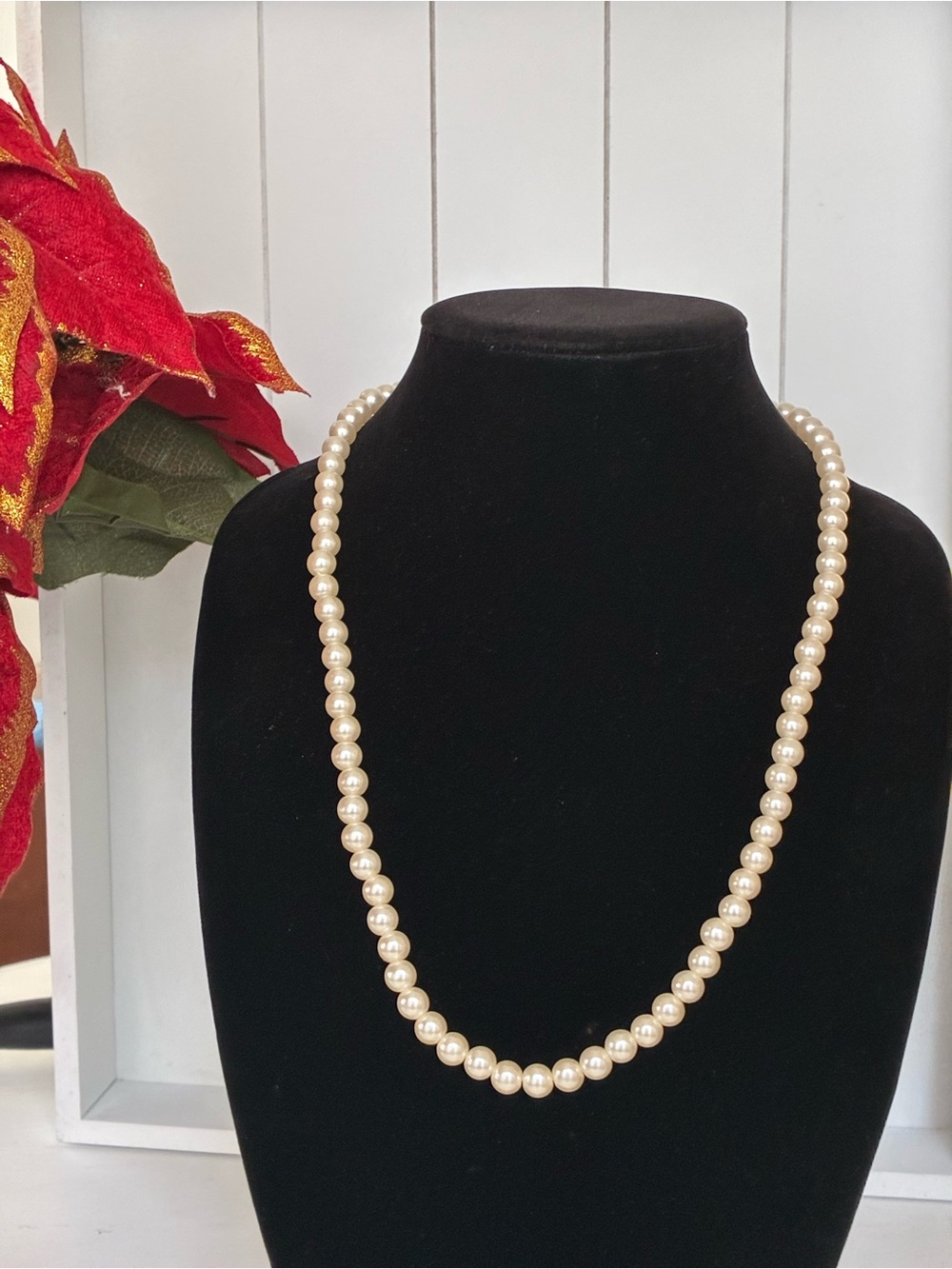Classic Ivory Pearl Necklace - Women Jewelry
